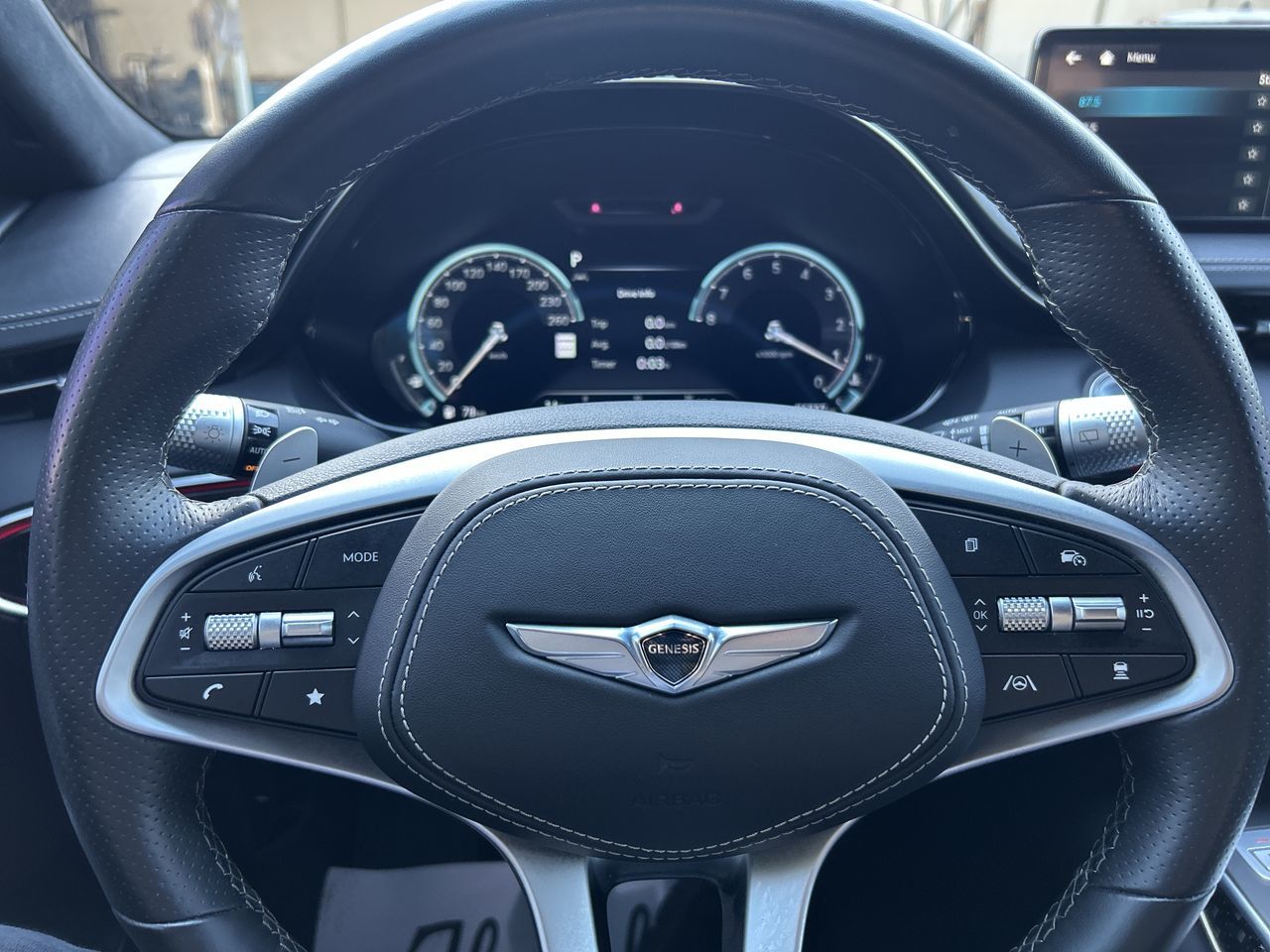 2023 GENESIS GV70