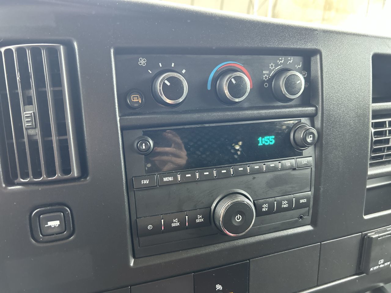 2023 GMC Savana Cargo 2500