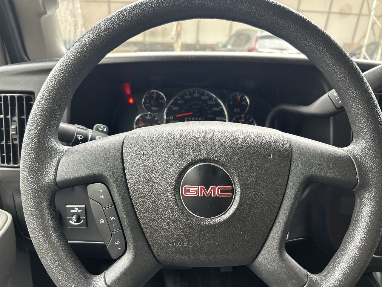 2023 GMC Savana Cargo 2500