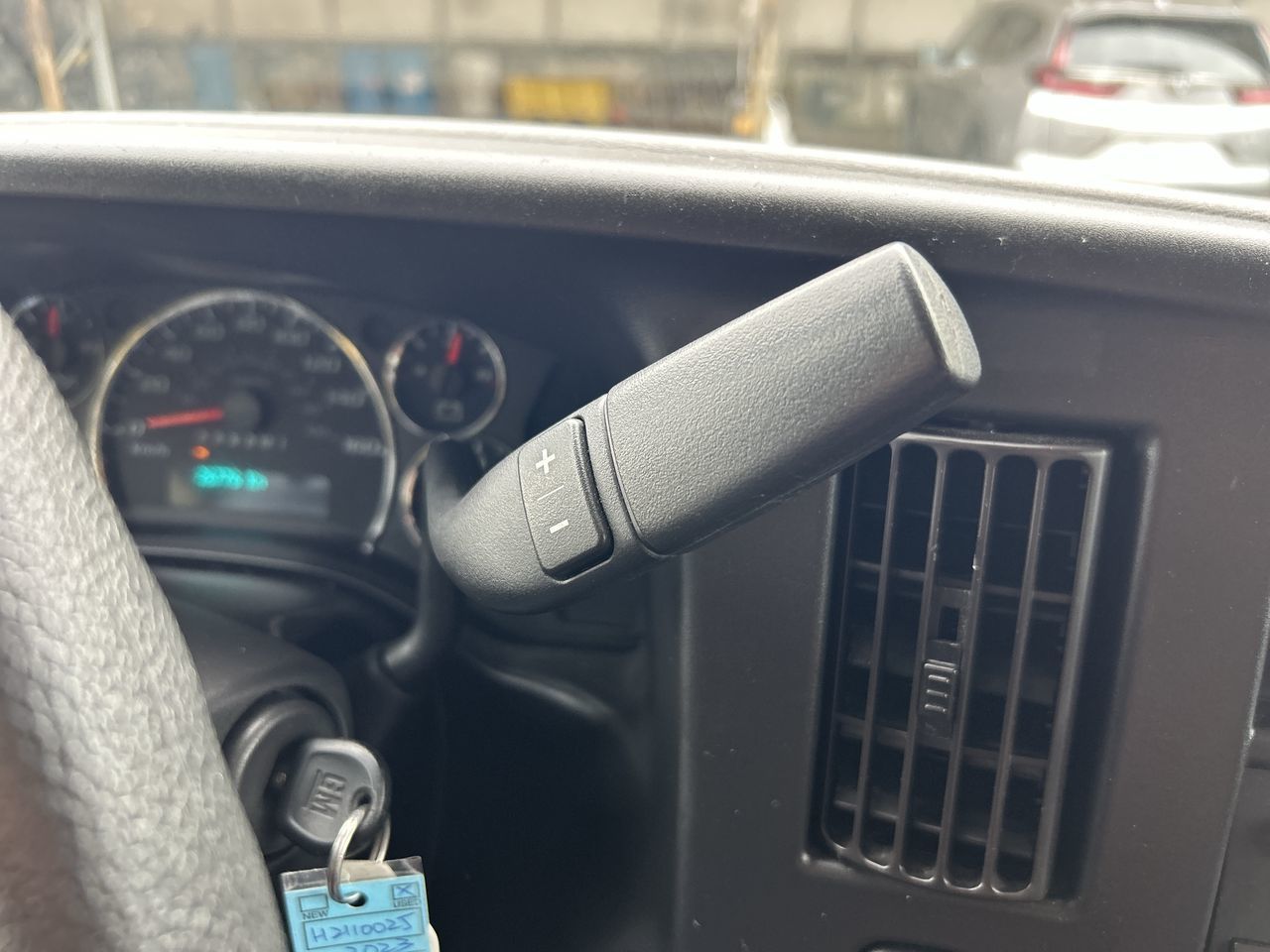 2023 GMC Savana Cargo 2500