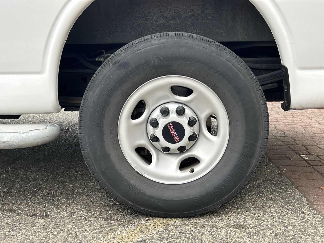 2023 GMC Savana Cargo 2500