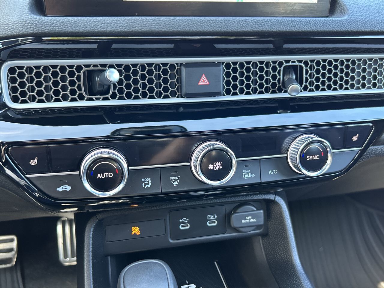 2025 Honda Civic Hybrid in Vancouver, British Columbia
