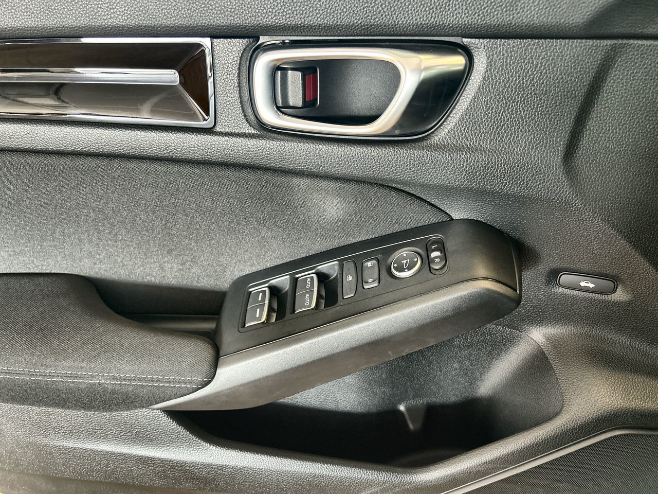 2025 Honda Civic Hybrid