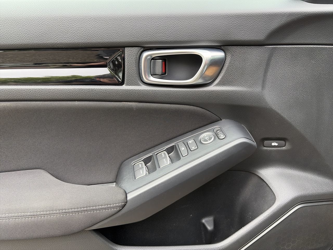 2025 Honda Civic Hybrid