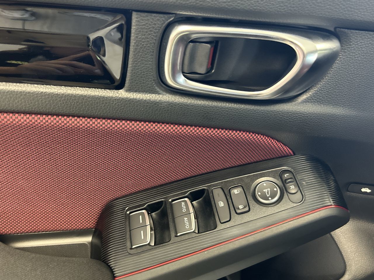 2025 Honda Civic SI in Vancouver, British Columbia