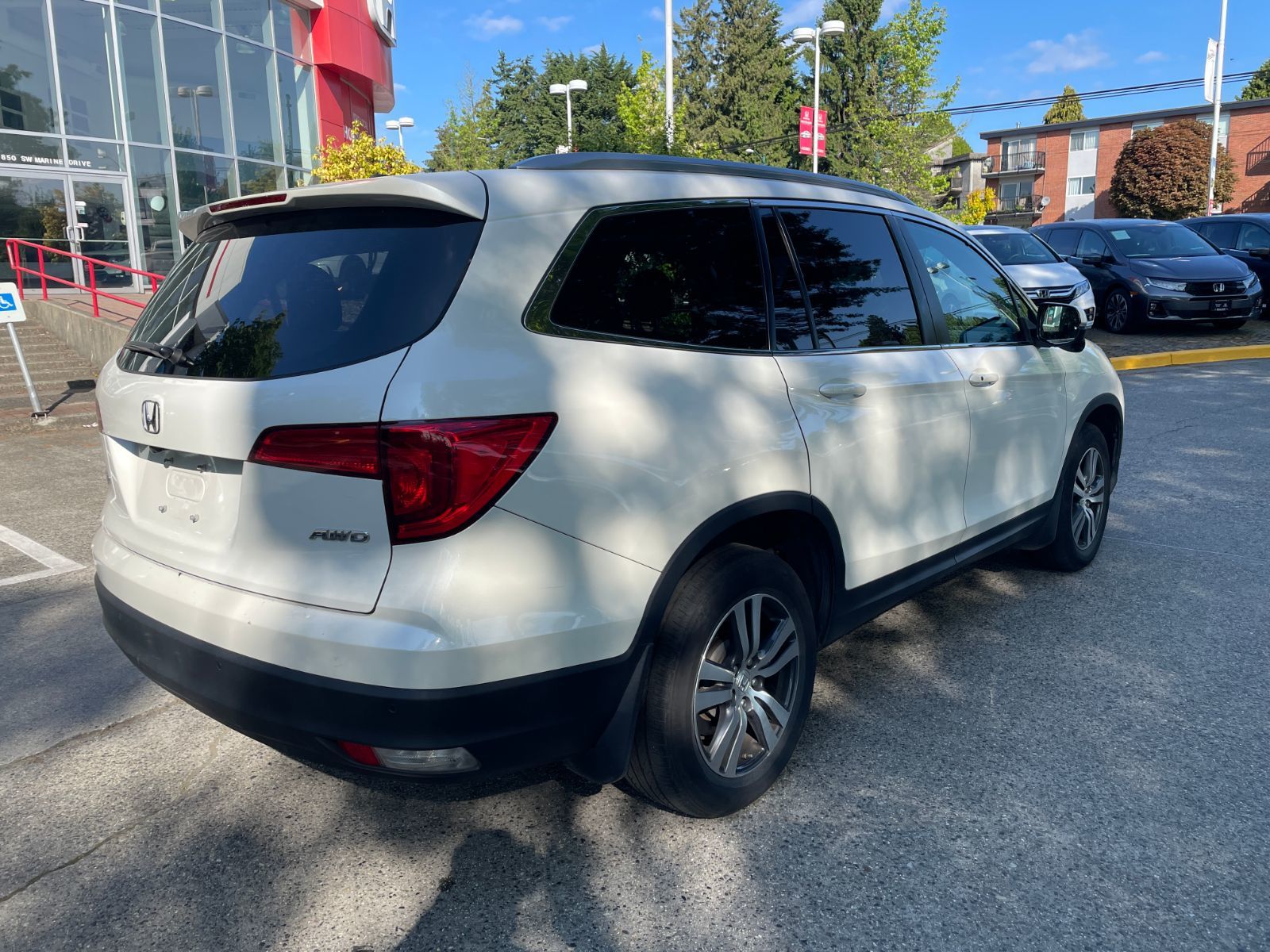2017 Honda Pilot in Vancouver, British Columbia