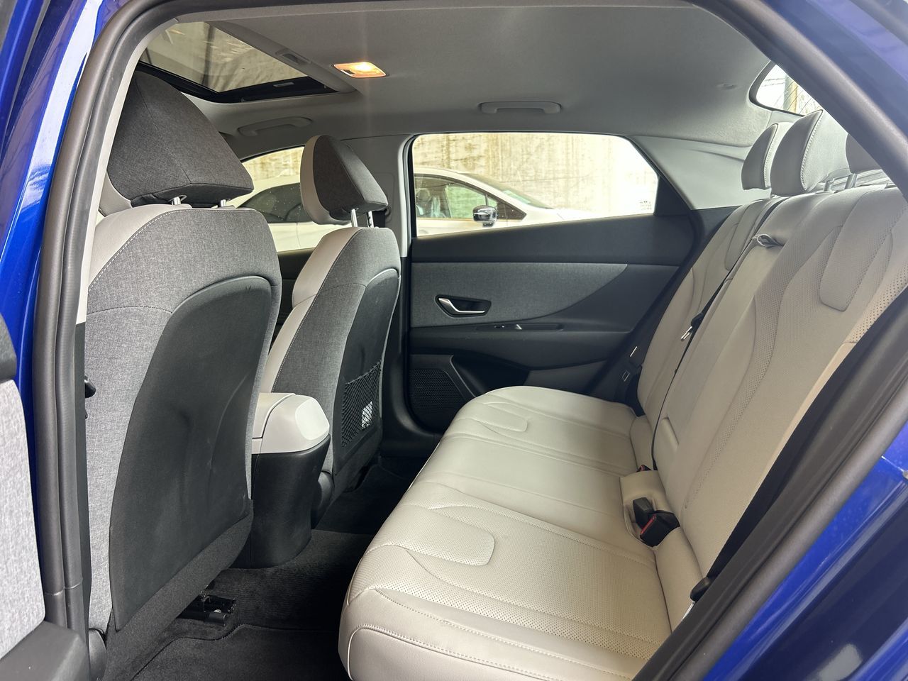 Hyundai Elantra  2022 à Vancouver, Colombie-Britannique