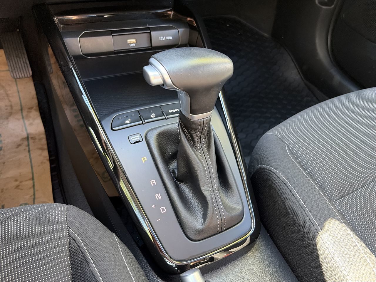 2021 Kia Rio5