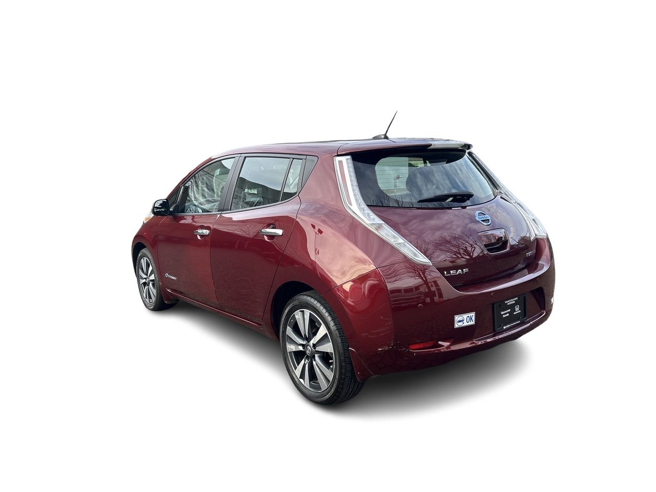 2016  Leaf