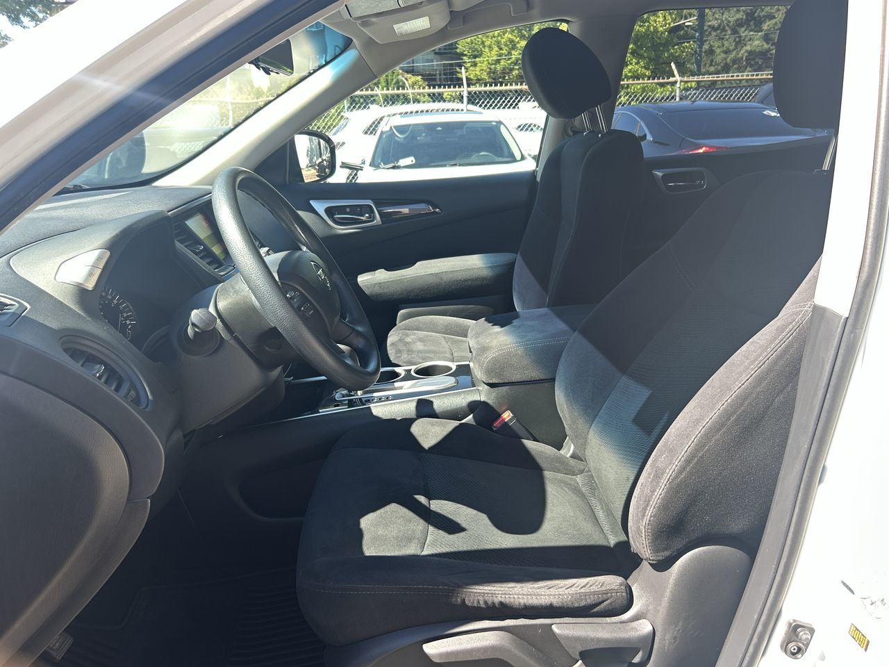 2015 Nissan Pathfinder in Vancouver, British Columbia