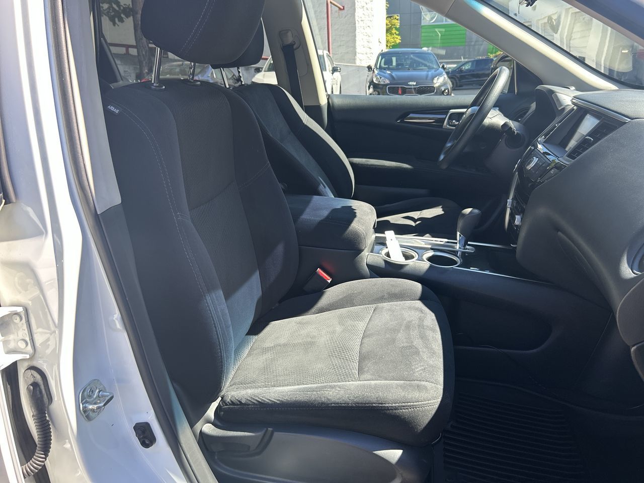 2015 Nissan Pathfinder in Vancouver, British Columbia