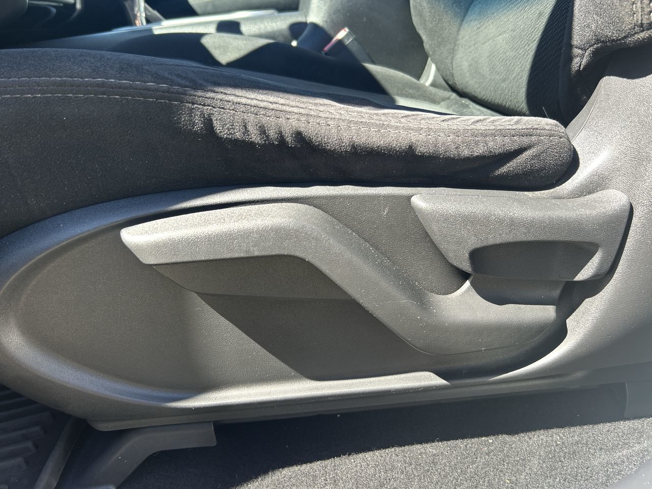 2015 Nissan Pathfinder in Vancouver, British Columbia