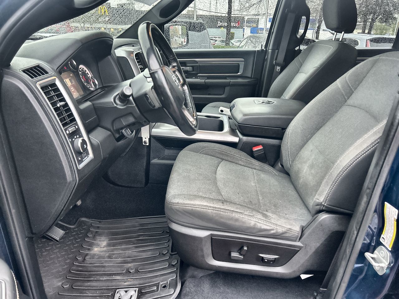 2021  RAM 1500 Classic Crew Cab 4x4 (DS)