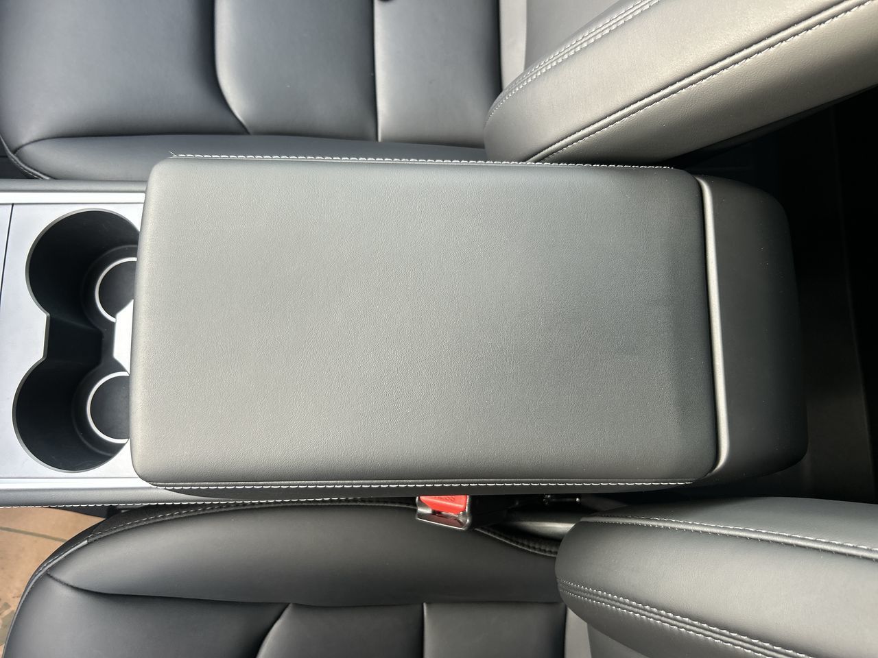 Tesla Model Y  2024 à Vancouver, Colombie-Britannique