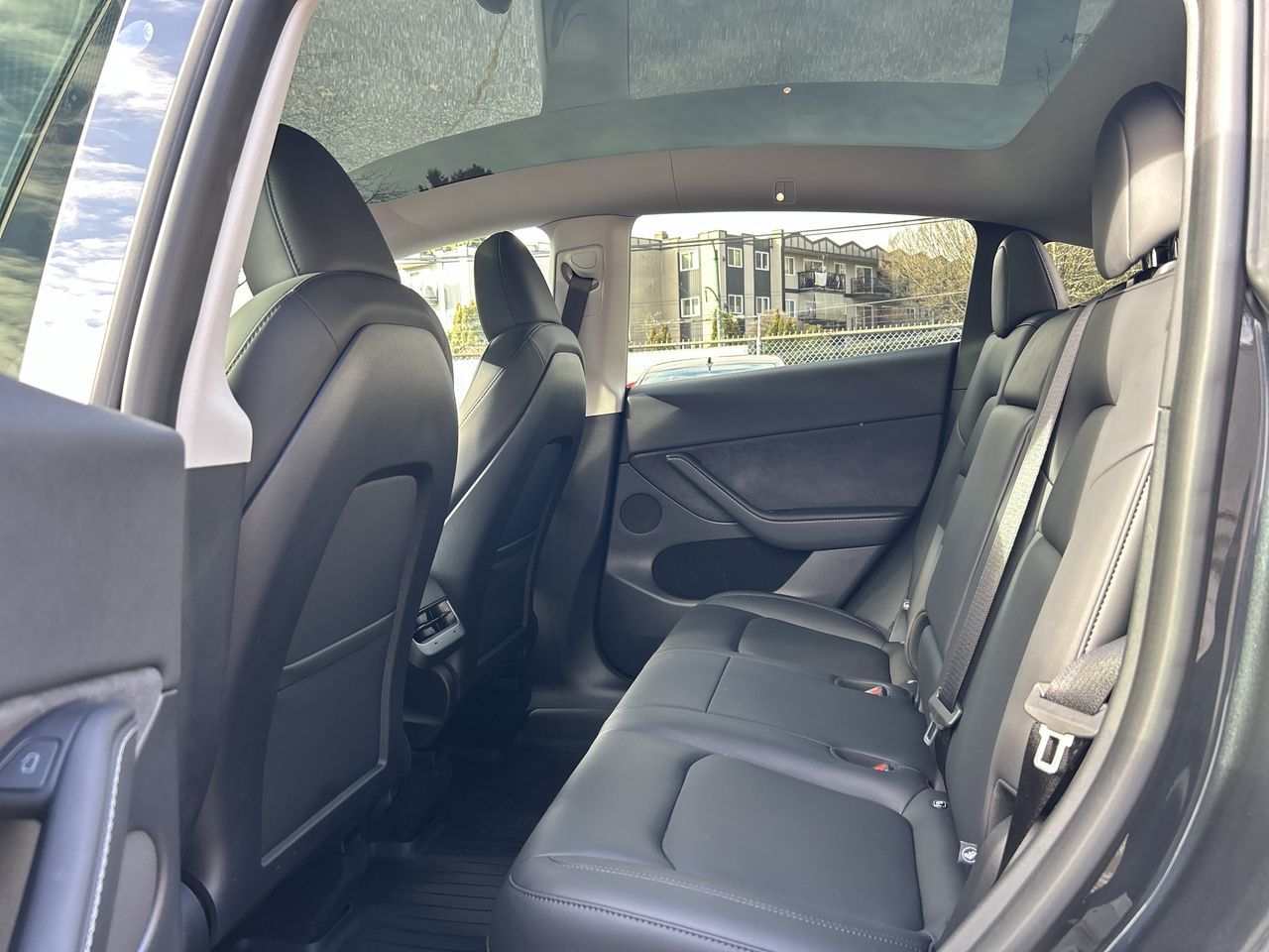 Tesla Model Y  2024 à Vancouver, Colombie-Britannique