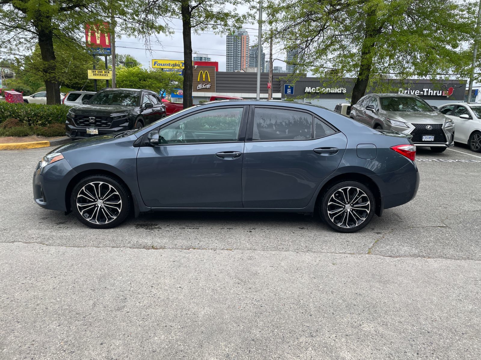 2016  Corolla