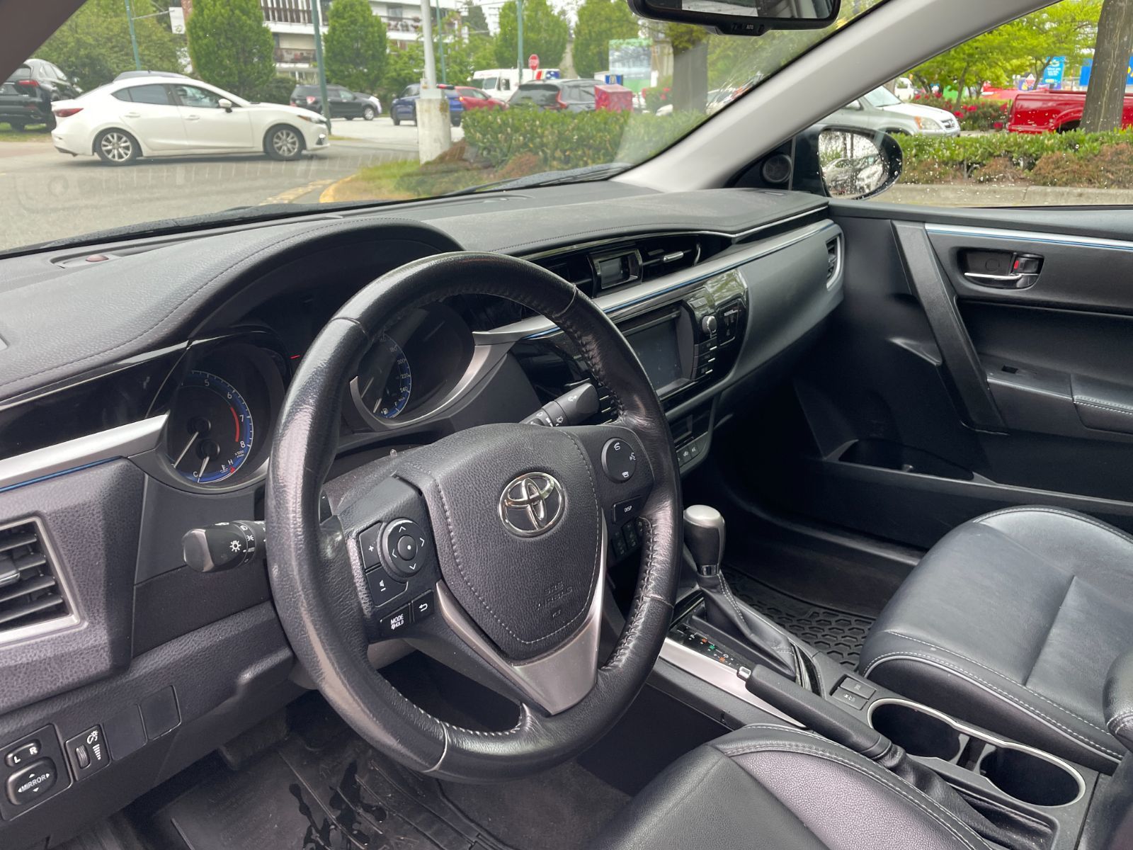 2016  Corolla