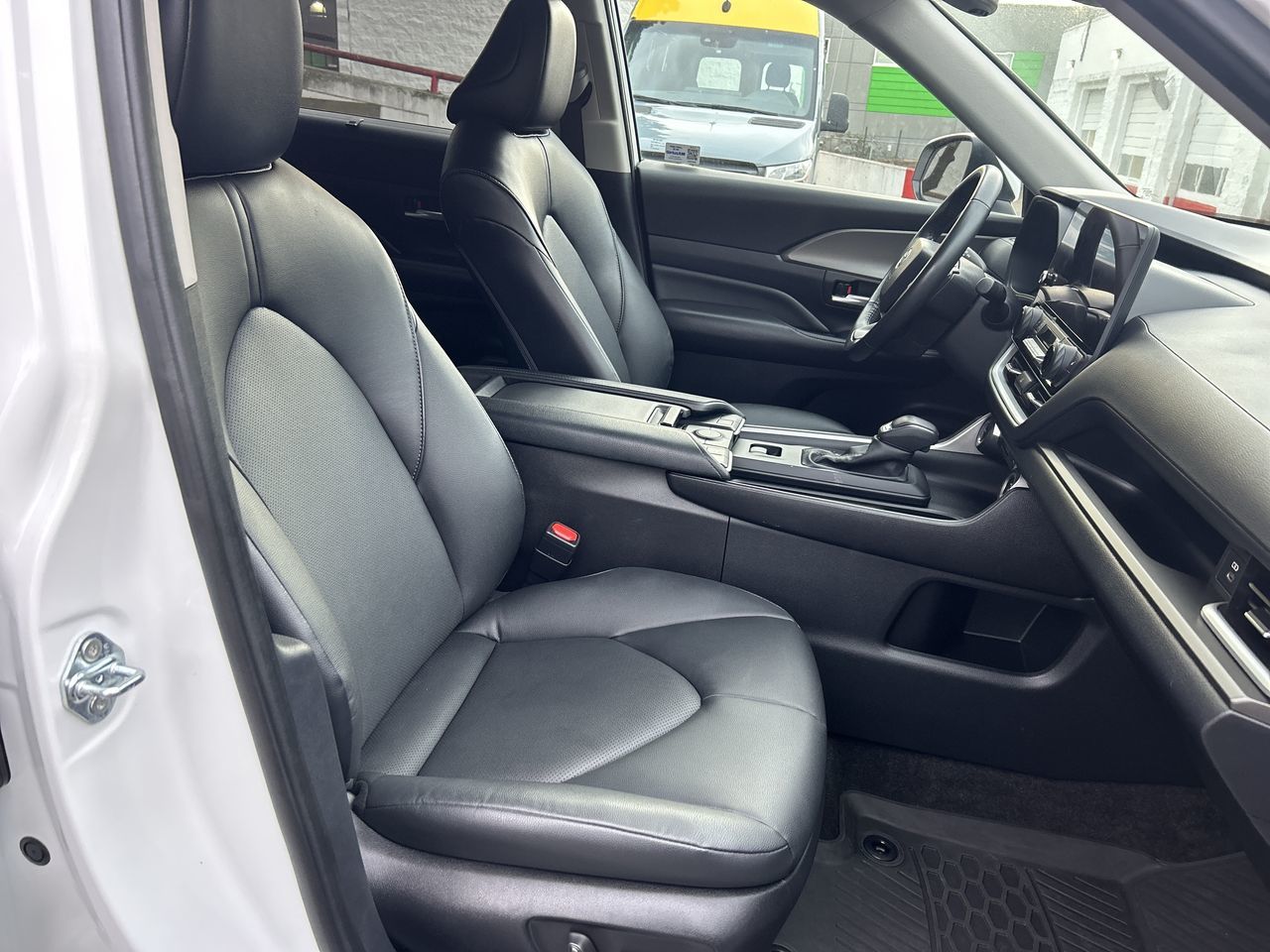 2024  Grand Highlander Hyb