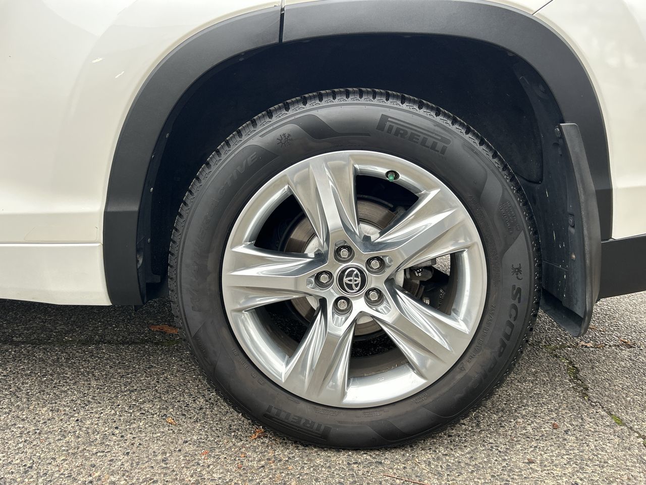 2016 Toyota Highlander