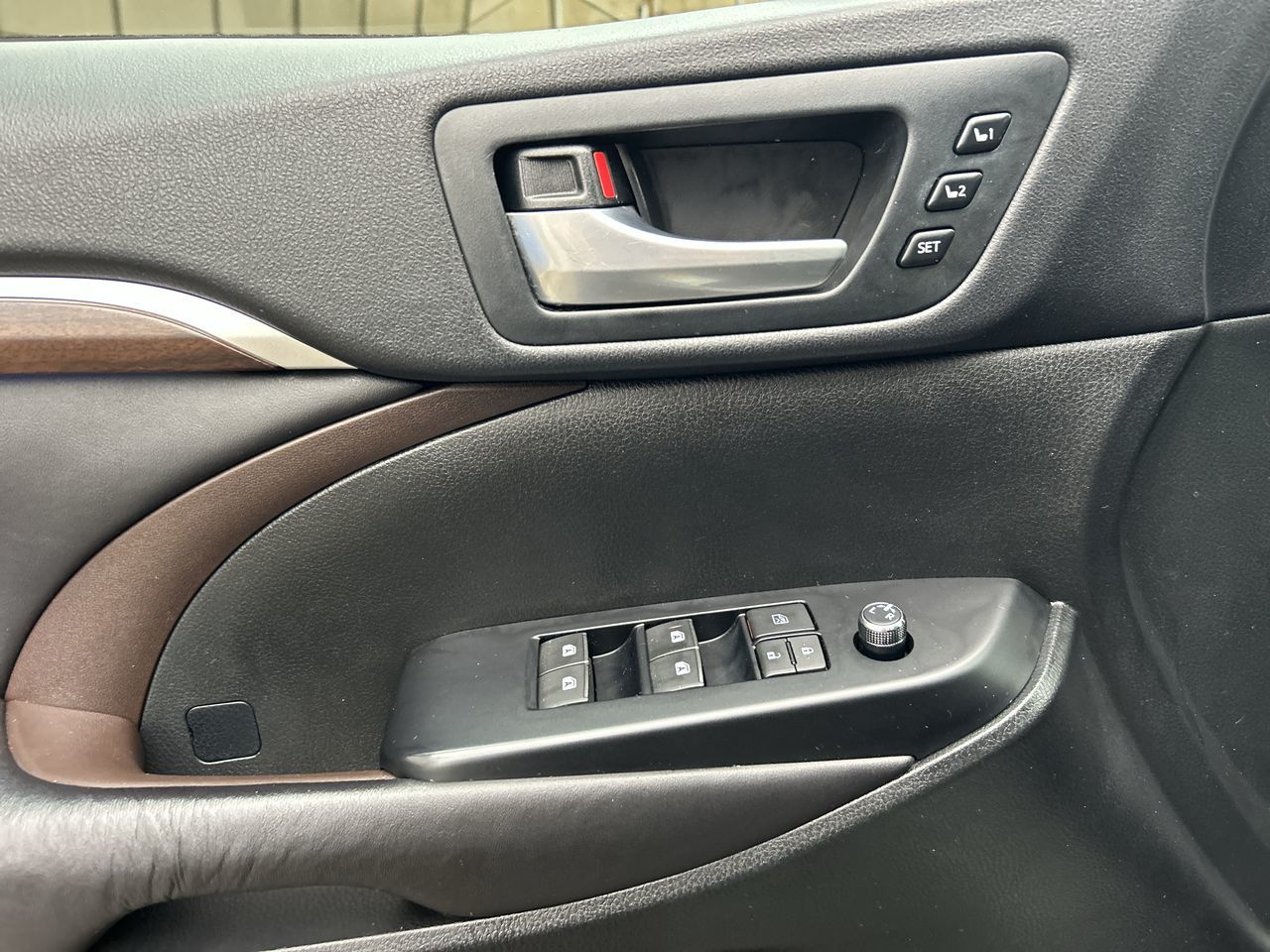 2016 Toyota Highlander