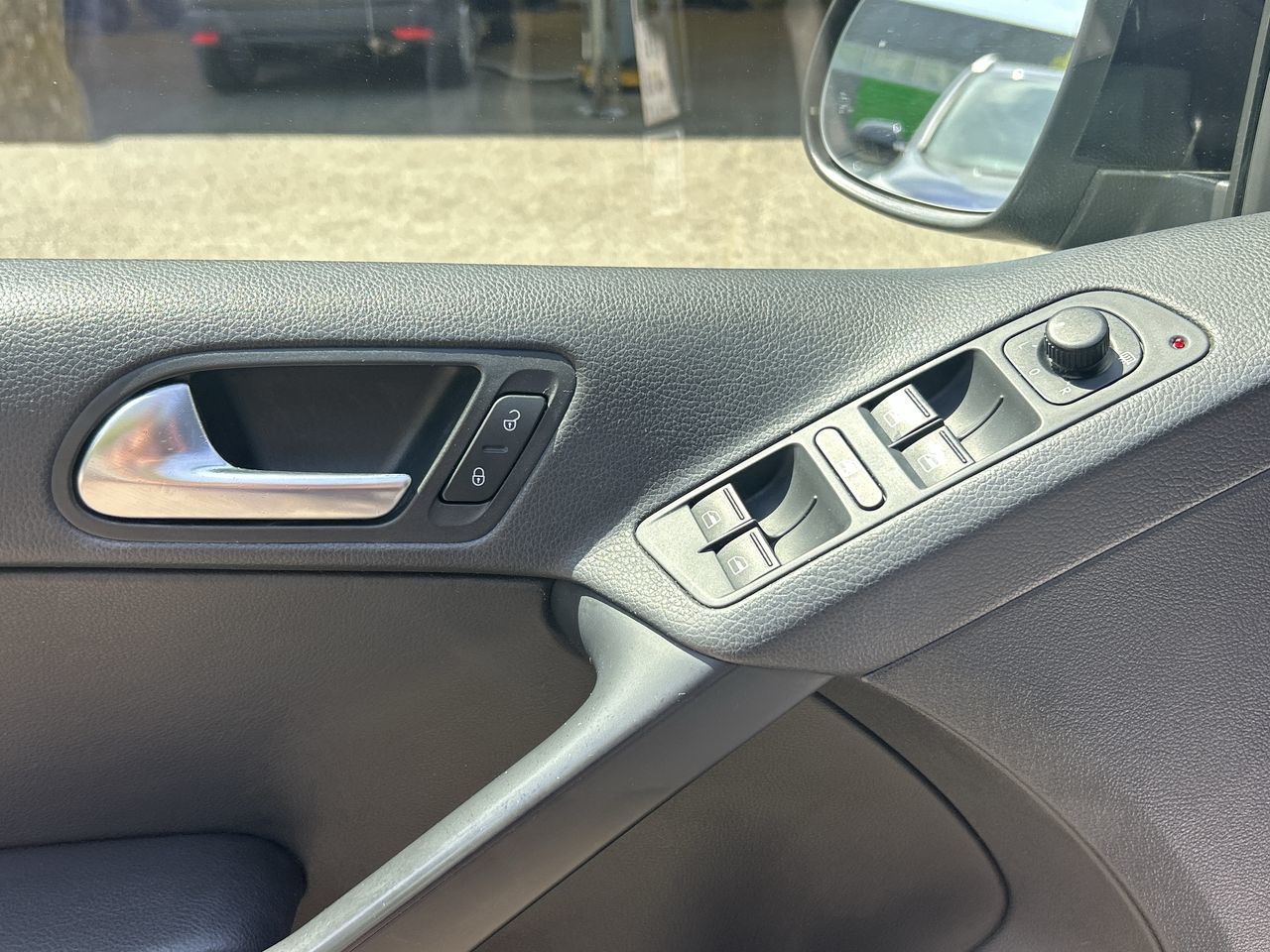 2015 Volkswagen Tiguan in Vancouver, British Columbia