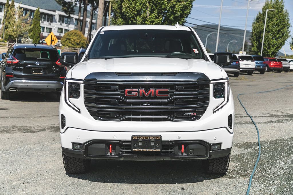 Photo 2023 GMC Sierra 1500 AT4 #2