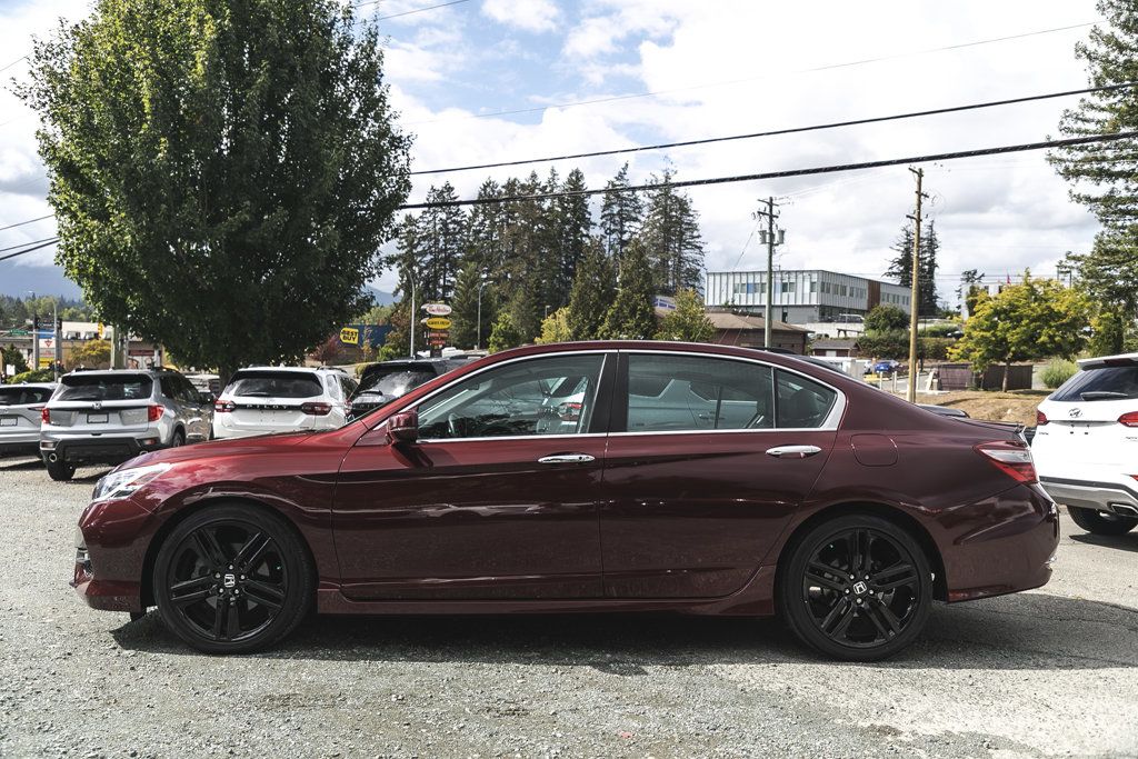 Photo 2017 Honda Accord Sedan Touring #6