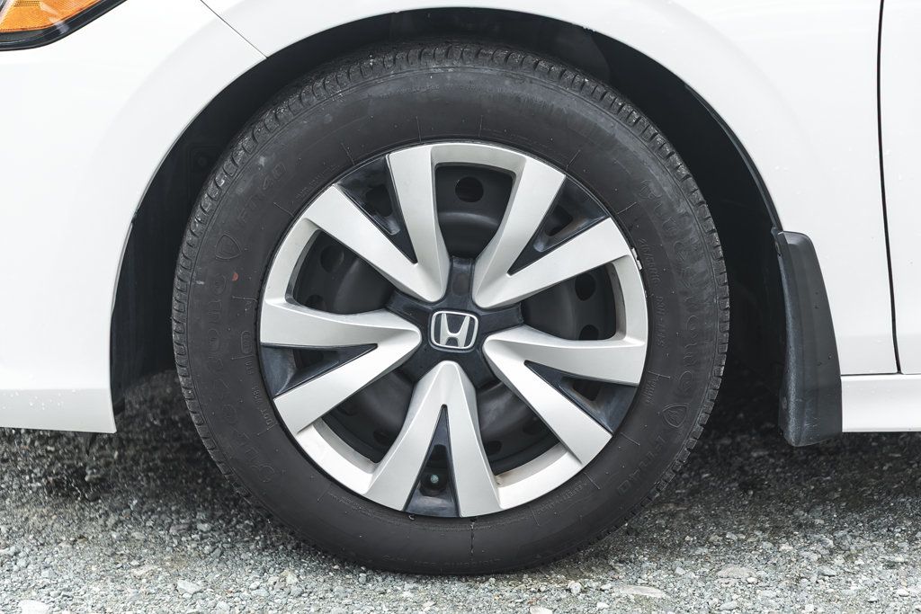 Photo 2023 Honda Civic Sedan LX #5