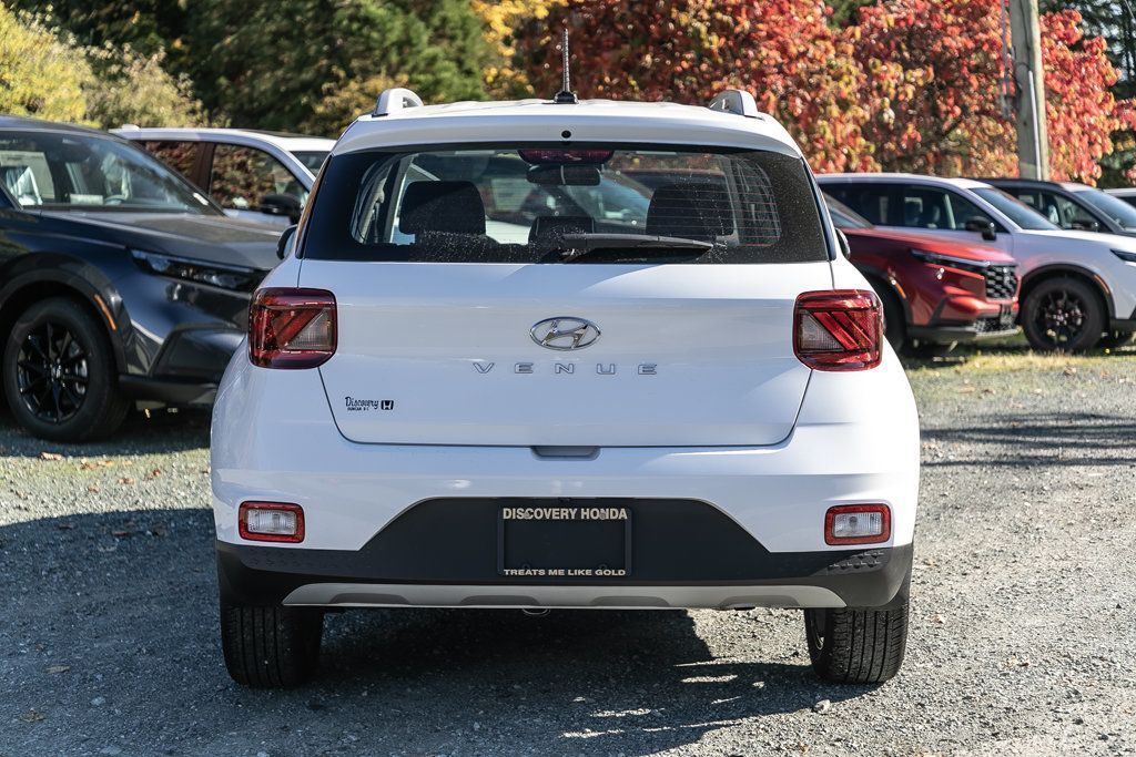 Photo 2026 Hyundai Venue Ultimate #8