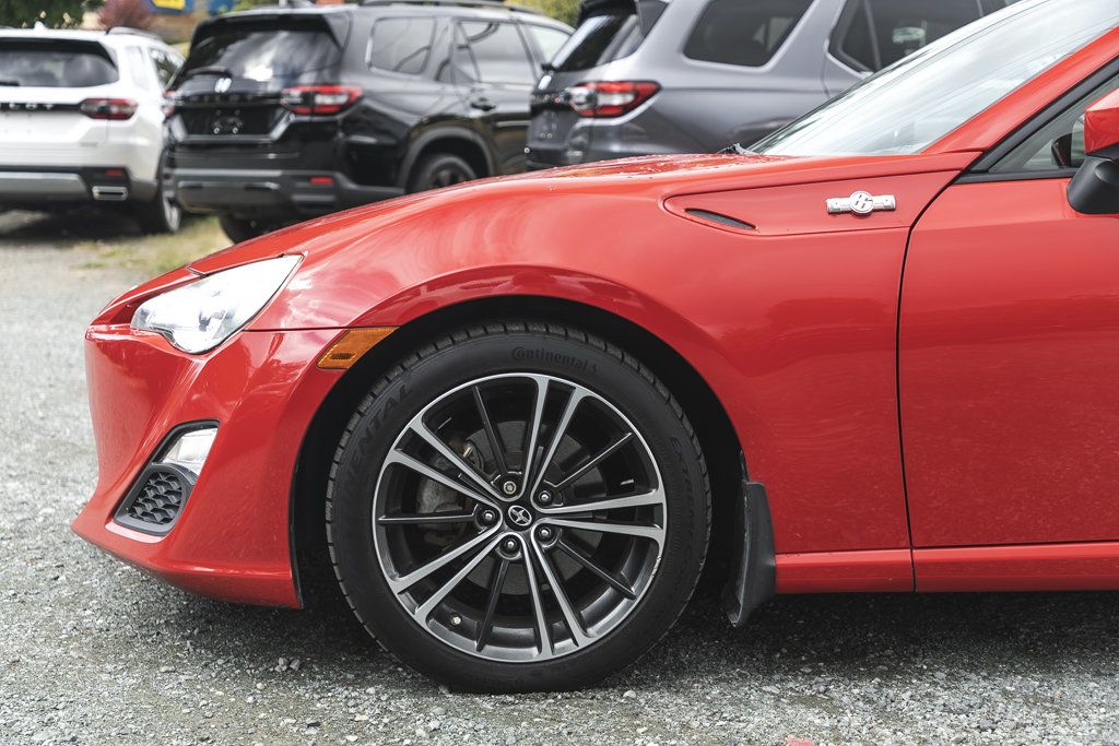 Photo 2013 Scion FR-S Man #4