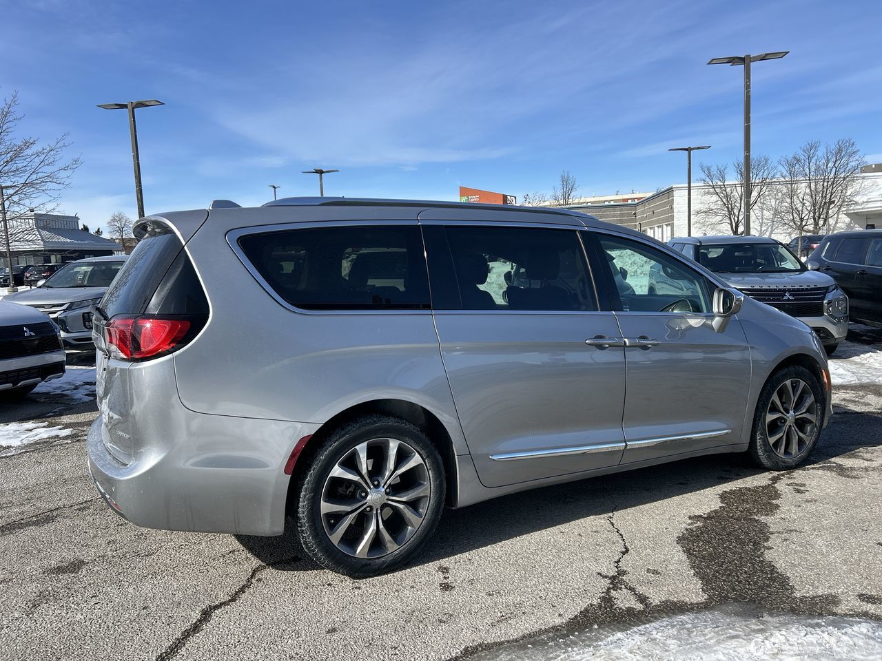 Chrysler Pacifica  2017 à Mississauga, Ontario