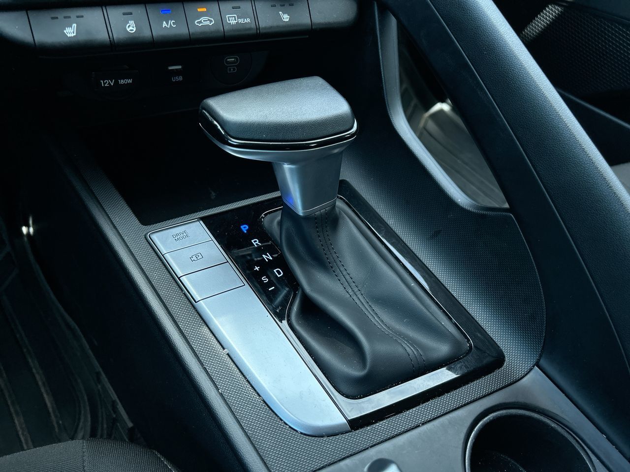 2025 Hyundai Elantra in Mississauga, Ontario