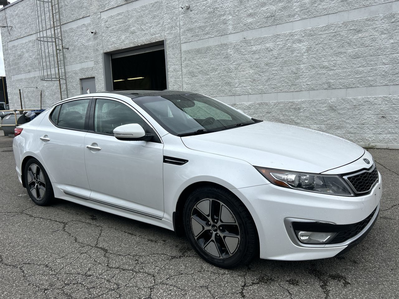 2012 Kia Optima Hybrid in Mississauga, Ontario