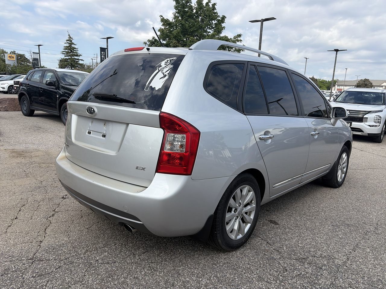 2012 Kia Rondo in Mississauga, Ontario