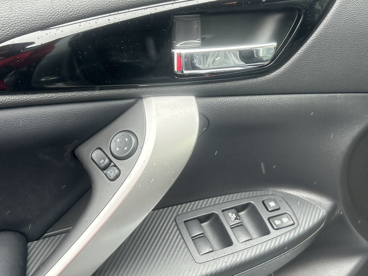 2025 Mitsubishi ECLIPSE CROSS in Mississauga, Ontario