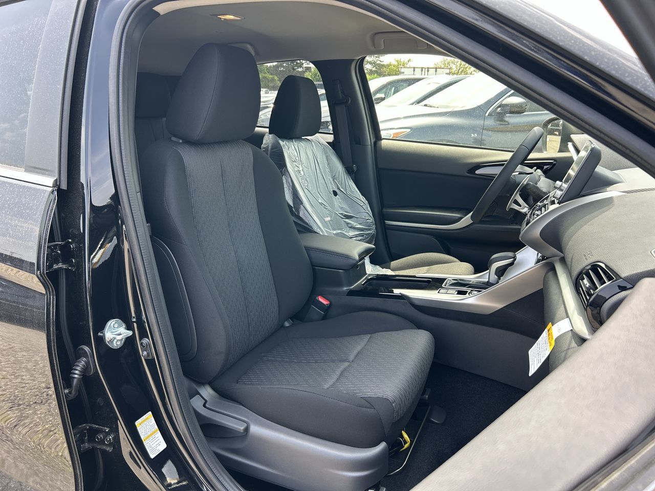 2025 Mitsubishi ECLIPSE CROSS in Mississauga, Ontario