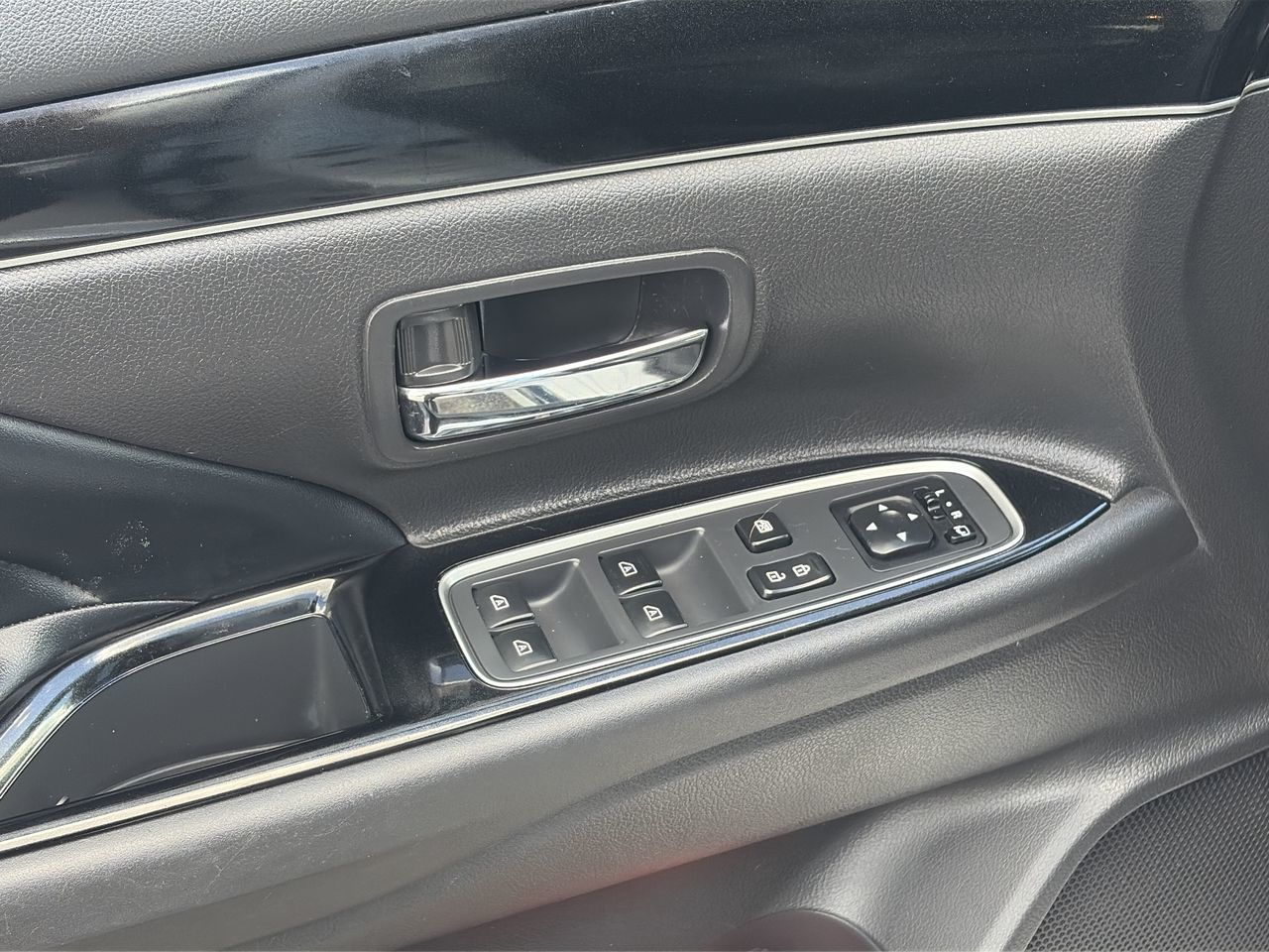 2022 Mitsubishi Outlander PHEV