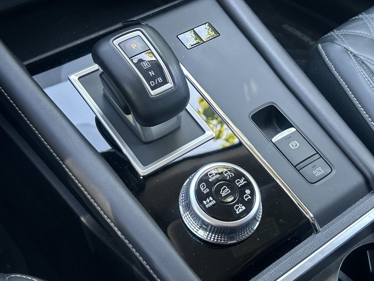 Mitsubishi OUTLANDER PHEV  2023 à Mississauga, Ontario