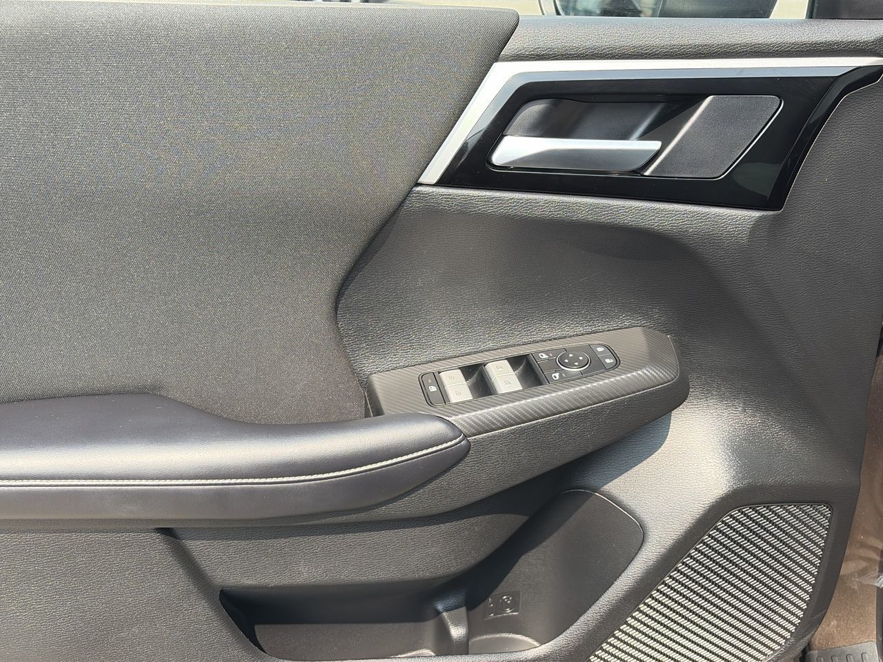2023 Mitsubishi Outlander PHEV
