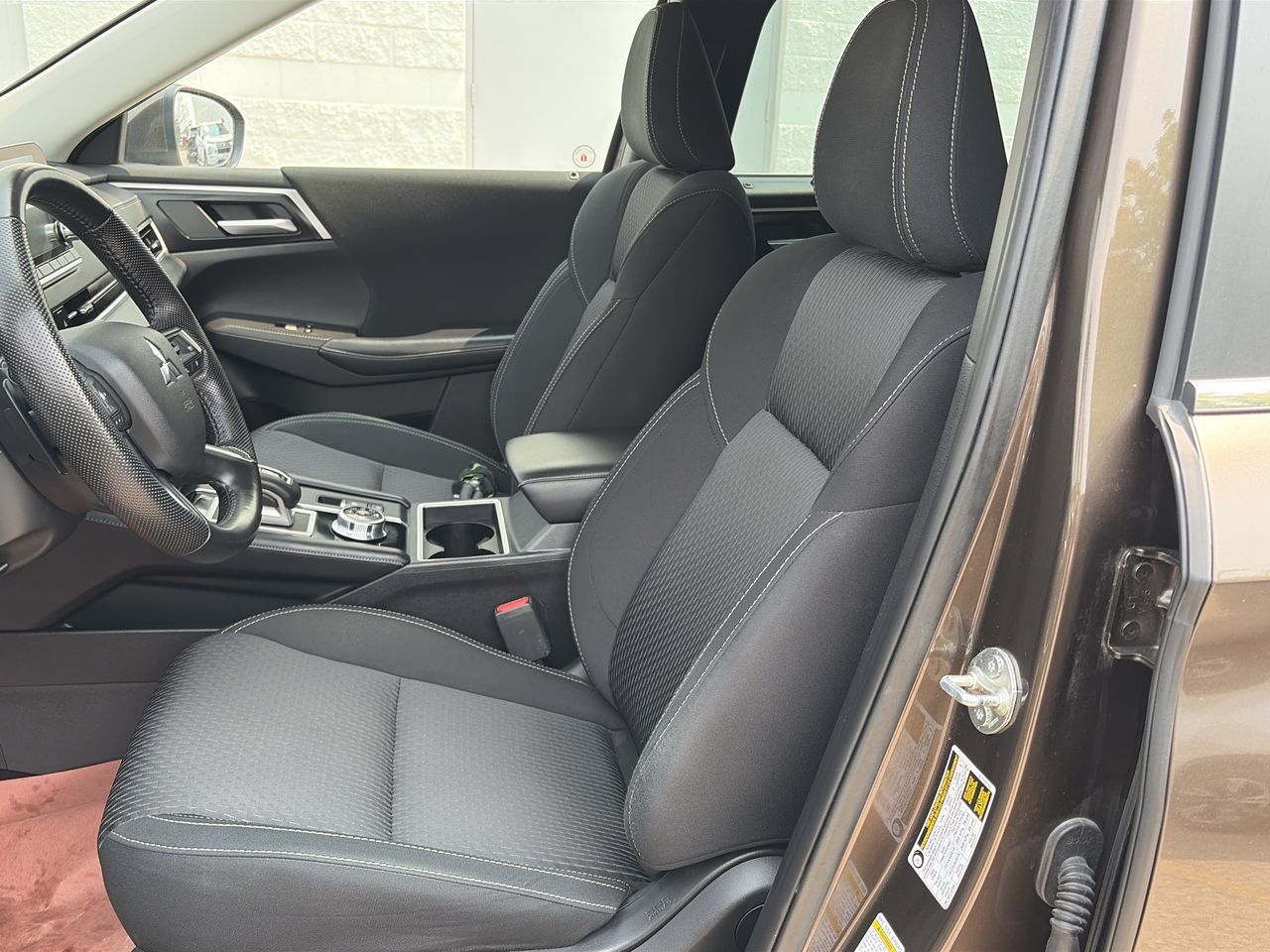 2023 Mitsubishi Outlander PHEV