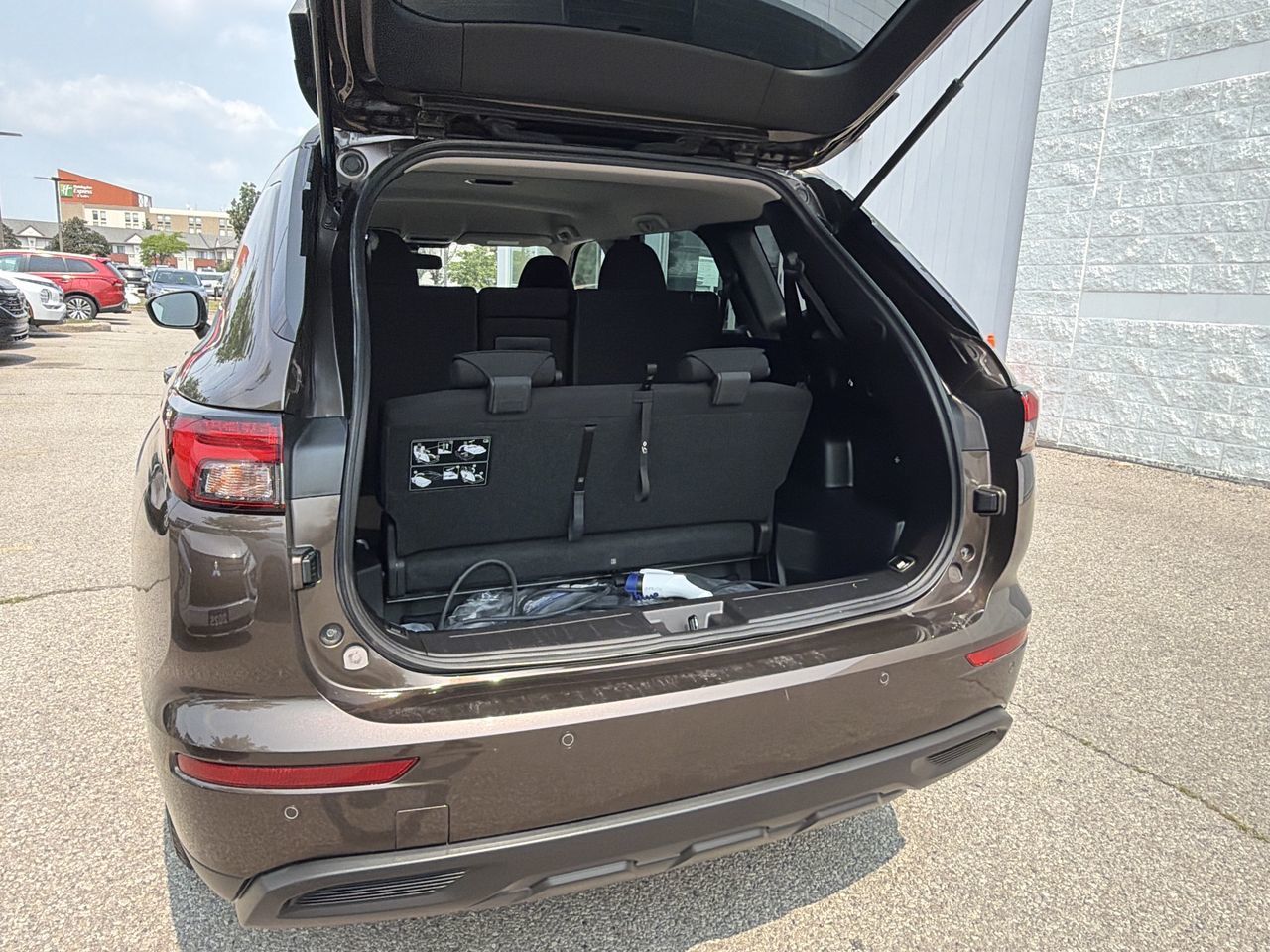 2023 Mitsubishi Outlander PHEV