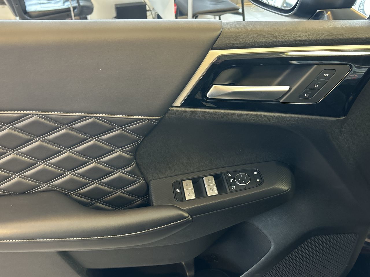 2025 Mitsubishi OUTLANDER PHEV in Mississauga, Ontario