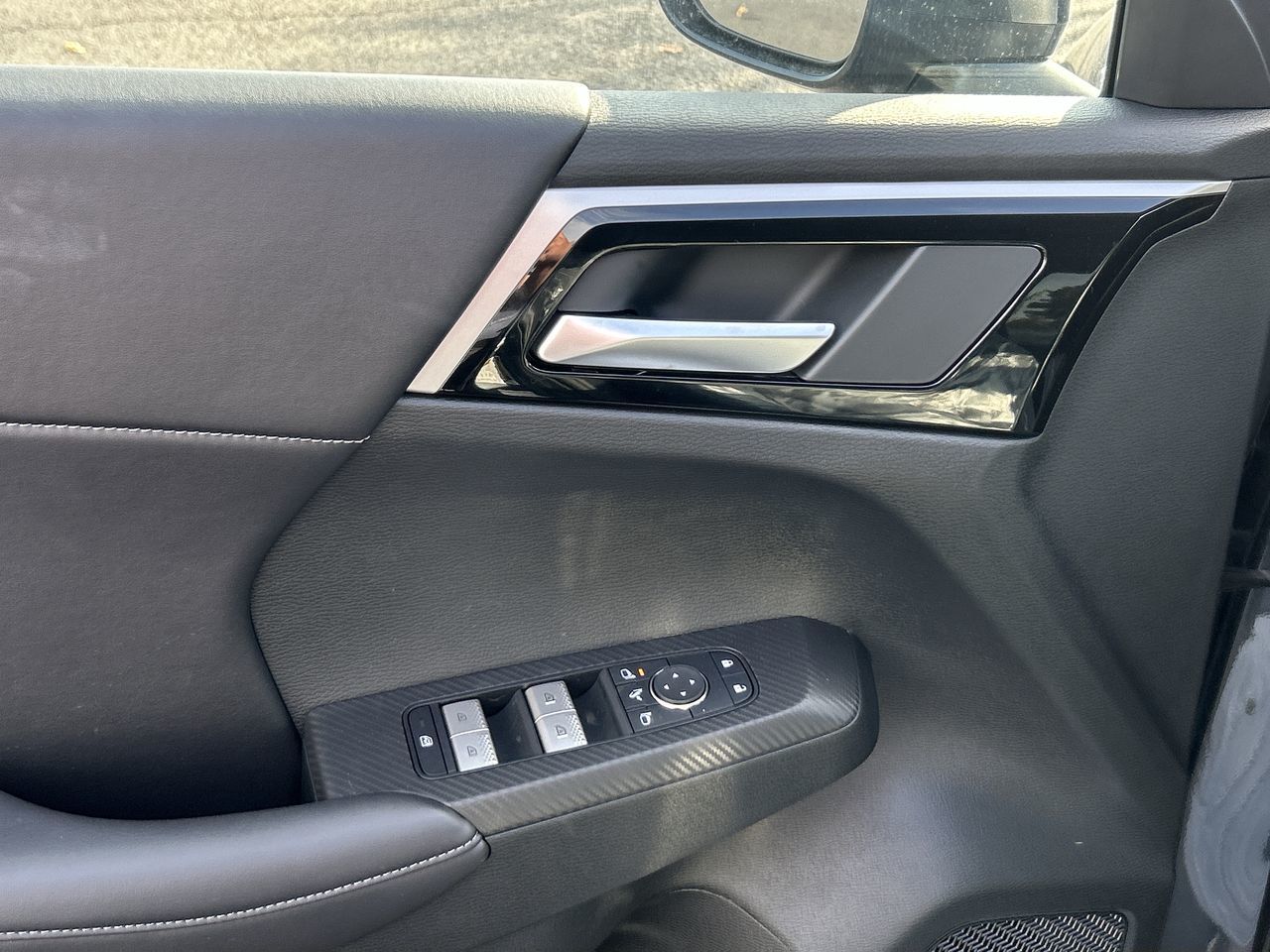 2025 Mitsubishi OUTLANDER PHEV in Mississauga, Ontario