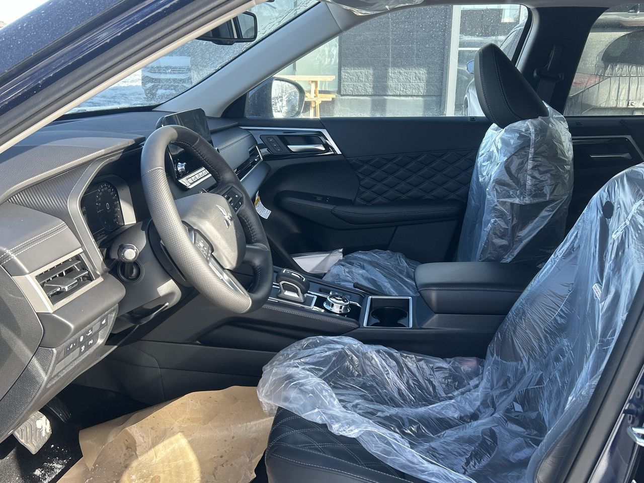 2025 Mitsubishi OUTLANDER PHEV in Mississauga, Ontario