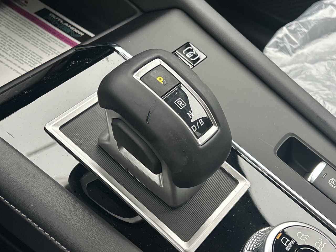 2025 Mitsubishi OUTLANDER PHEV in Mississauga, Ontario