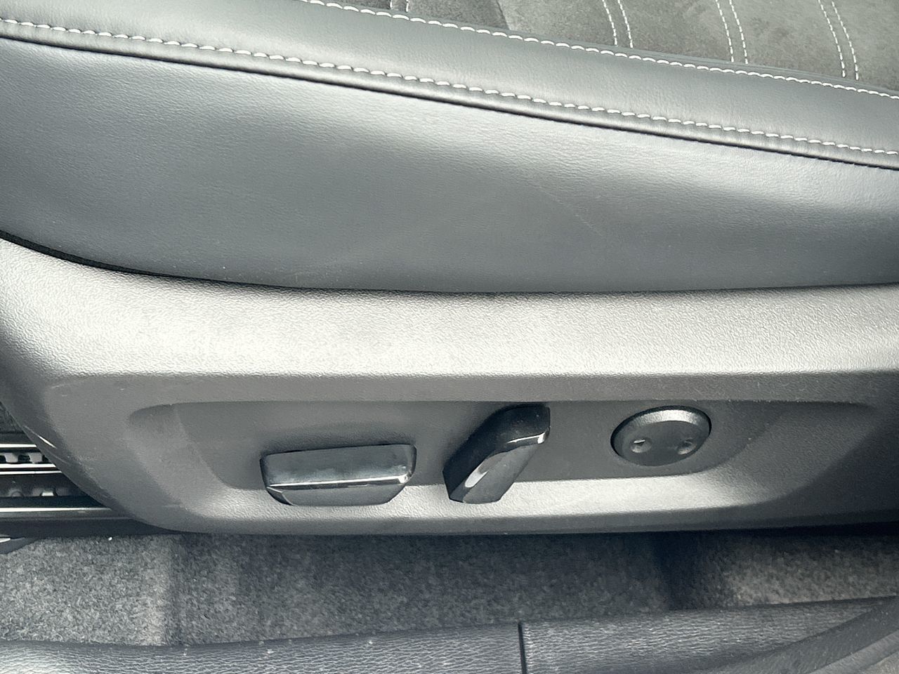 2025 Mitsubishi OUTLANDER PHEV in Mississauga, Ontario