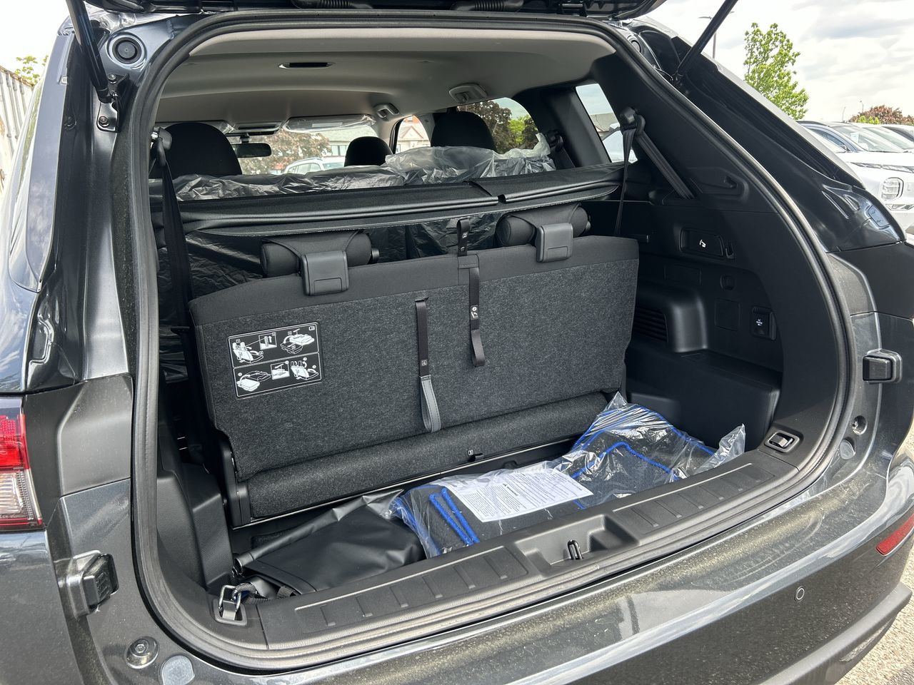 2025 Mitsubishi OUTLANDER PHEV in Mississauga, Ontario