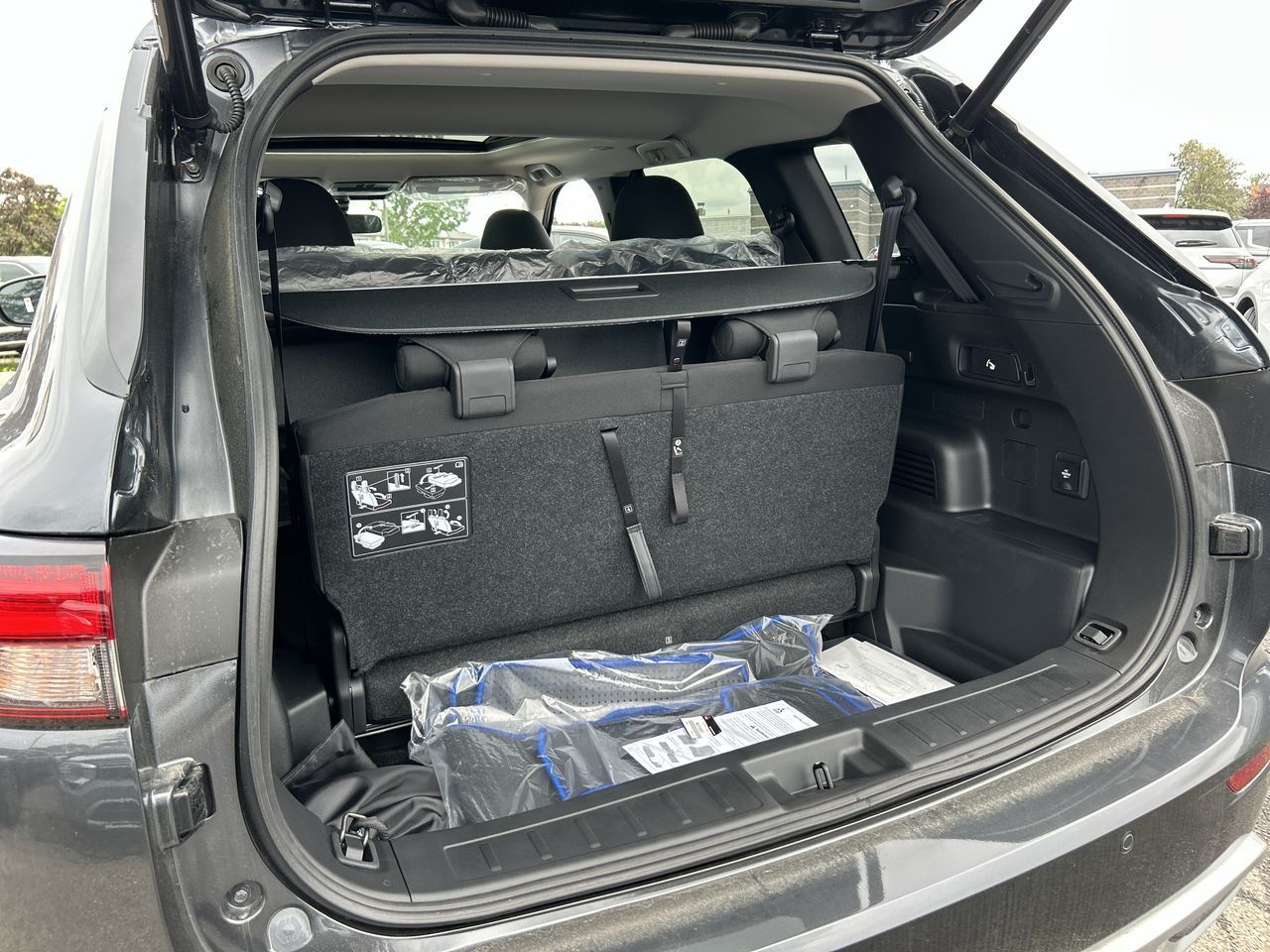 2025 Mitsubishi OUTLANDER PHEV in Mississauga, Ontario