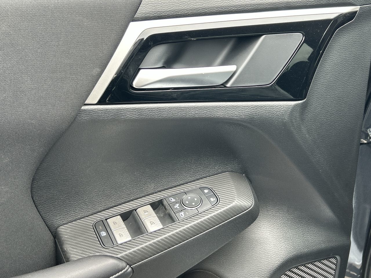 2025 Mitsubishi OUTLANDER PHEV in Mississauga, Ontario