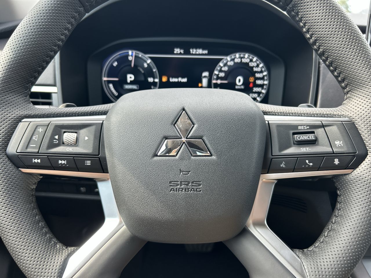 2025 Mitsubishi OUTLANDER PHEV in Mississauga, Ontario